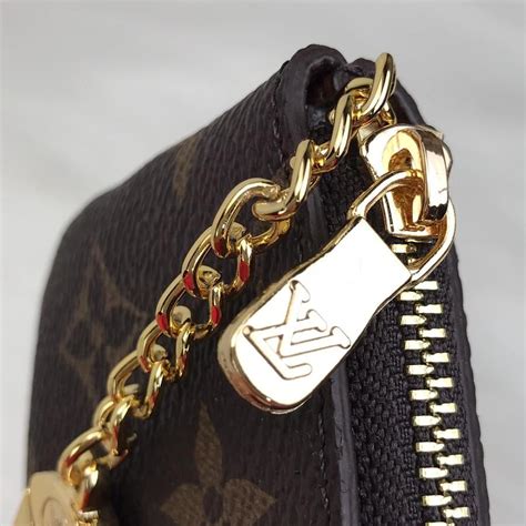 louis vuitton keyring pouch